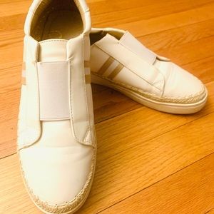 CCOCCI Women’s Tan and White Sneaker Gym Shoe Shows 10